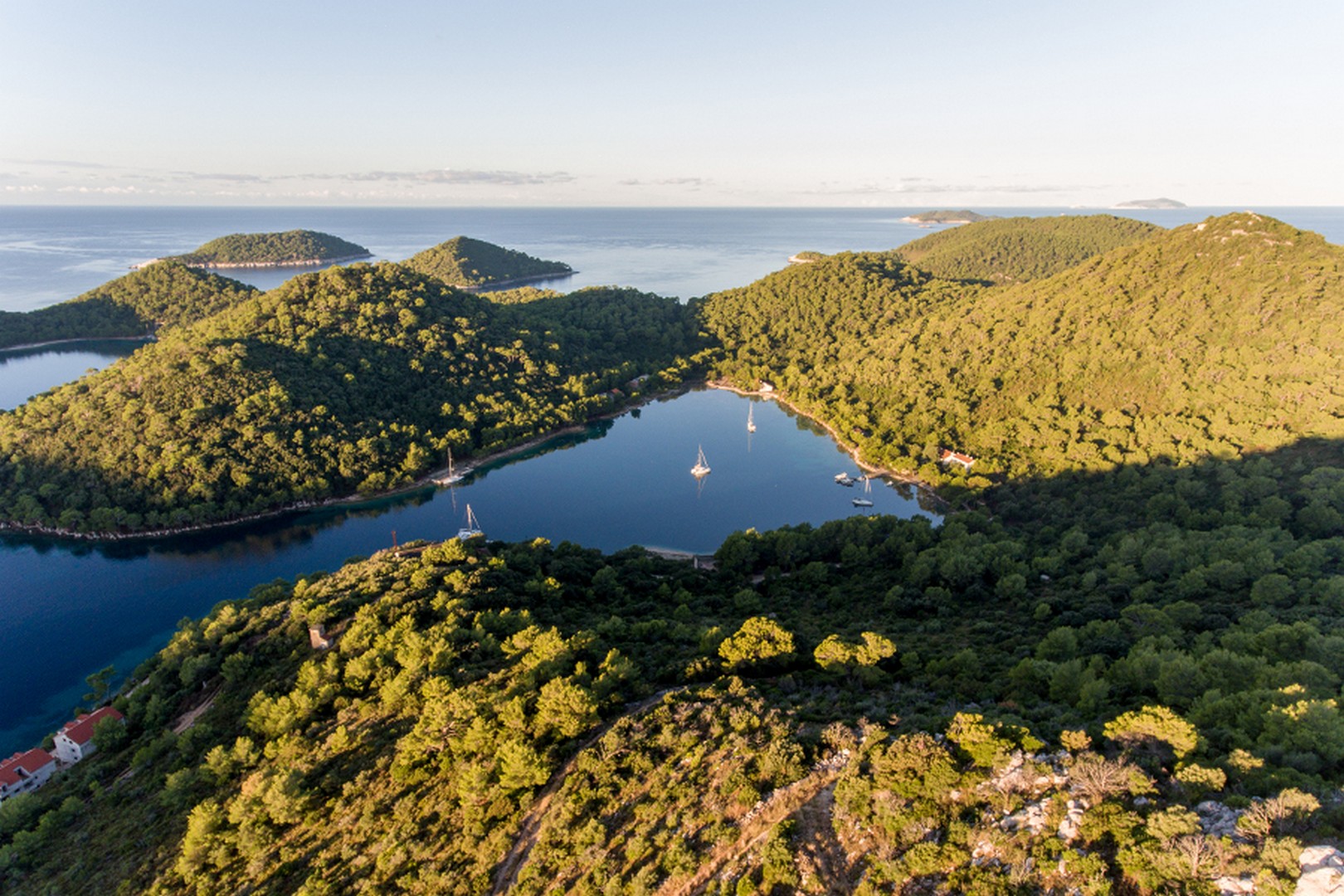 Top 8 most beautiful bays for sailors in Croatia